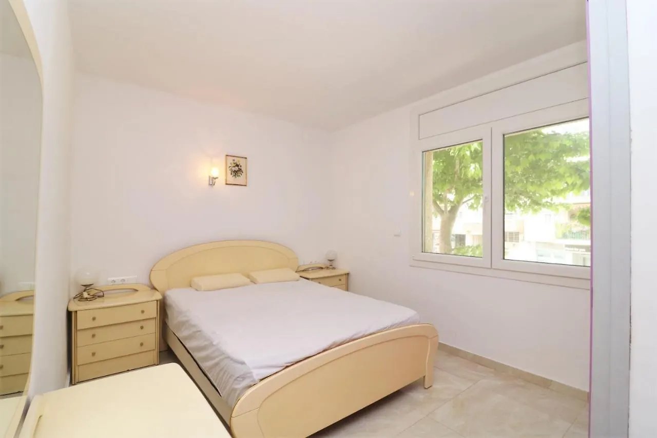 Riera Ginjolers Apartment Roses